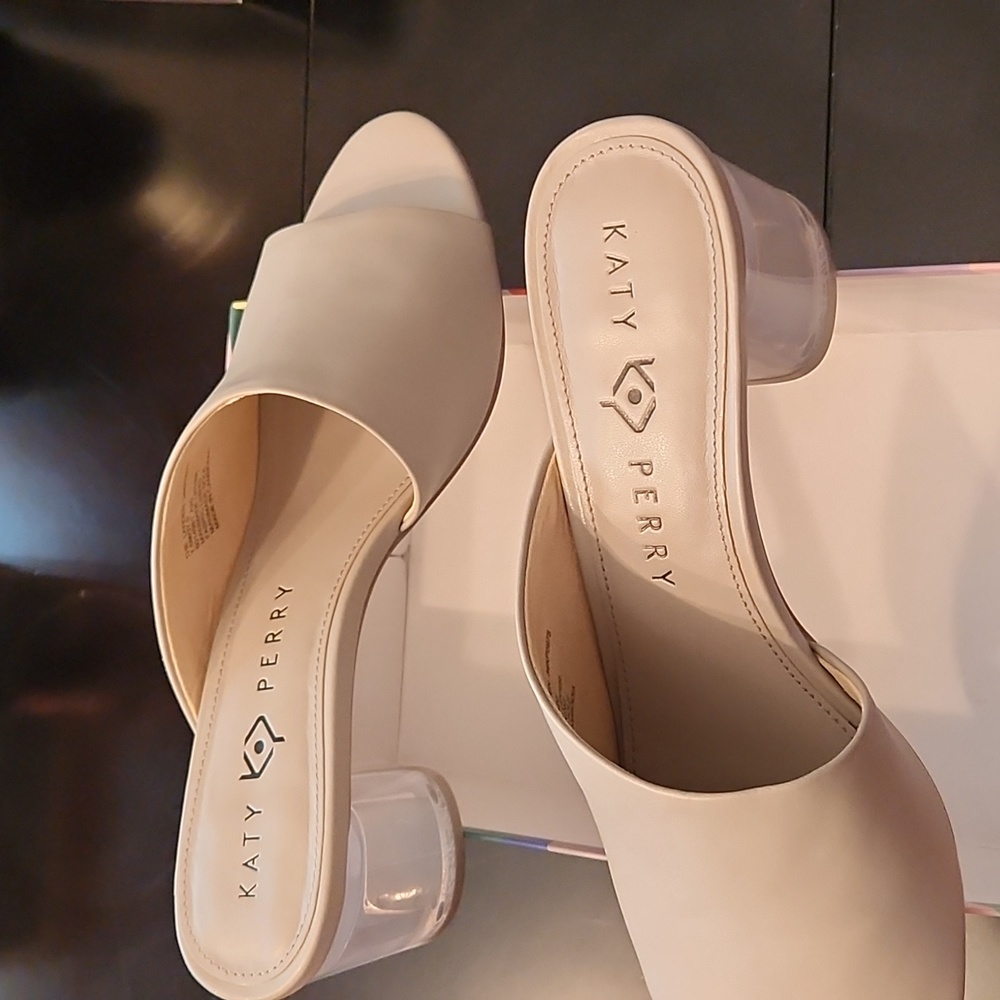 Ladies Sandals